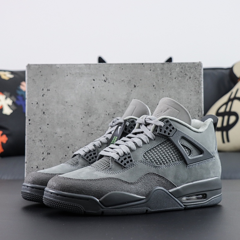 Air Jordan 4