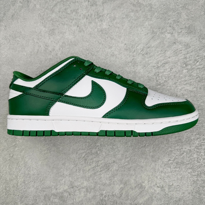 This is DUNK white-green for the AS batch