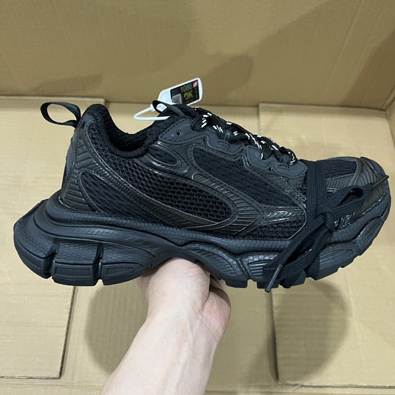 OK version of Balenciaga 3XL pure black!