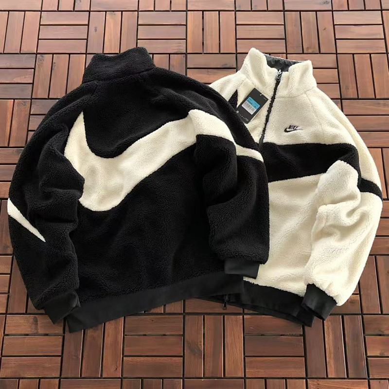 N🔥K🔥 JACKET FLEECE 44121162 (im 180CM 68KG iwear size M in the photo)