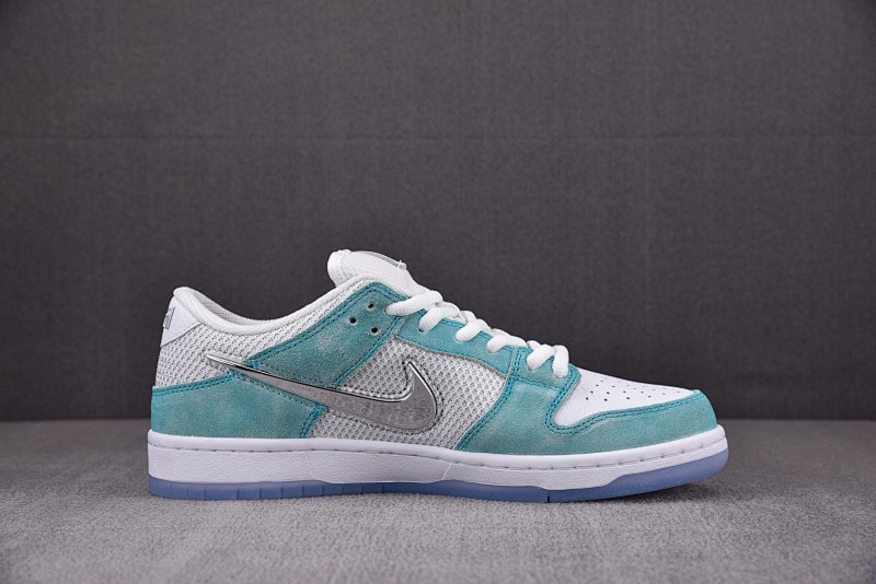 APRIL SKKATEBOARDS x NK SB Dunk Low