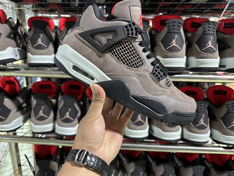 Jordan Air Jordan 4 retro taupe haze”