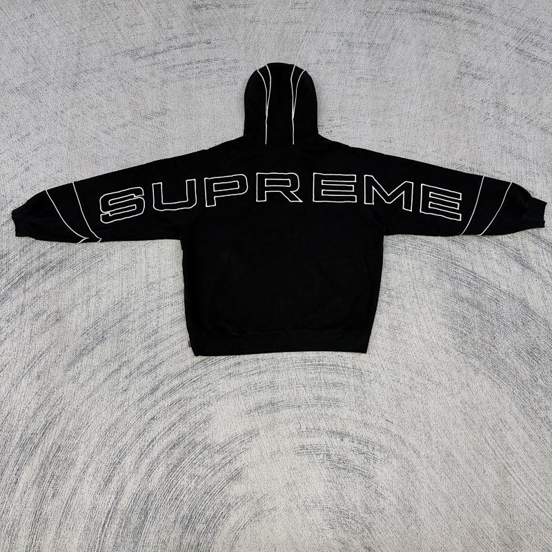 Supreme hoodie