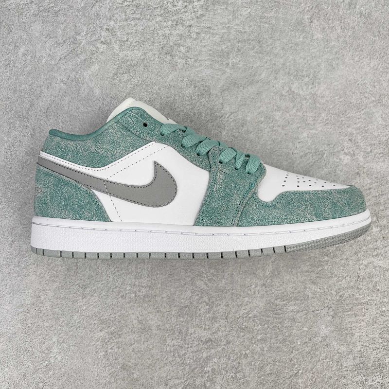 Air Jordan 1 Low New Emerald