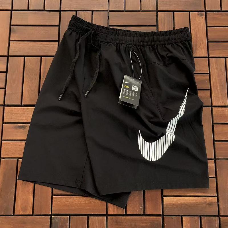 ￥~109 N🔥K🔥 SHORTS 66041577 (im 185CM 70KG iwear size M in the photo)