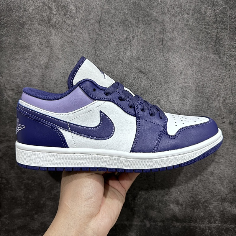 AJ1 low cut white purple!