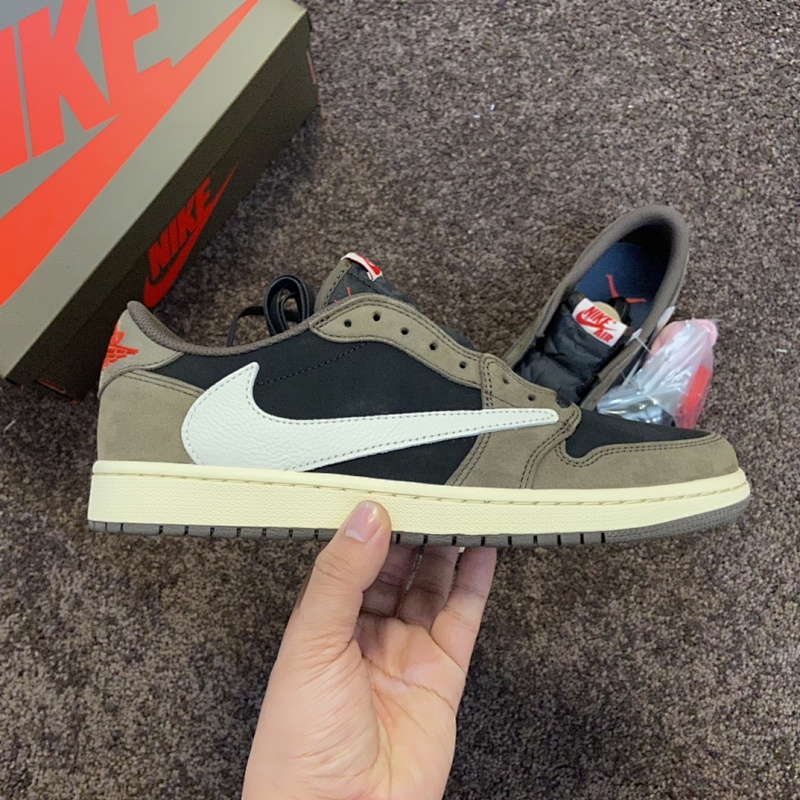 Travis Scott x Jordan Air Jordan 1 Low OG TS SP