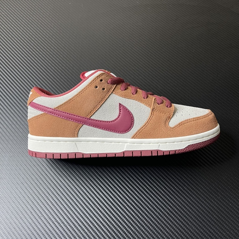 Southeast Asian version DUNK Brown Red