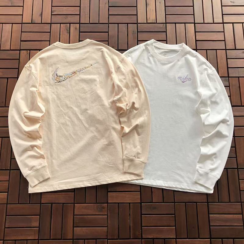 ￥~129 N🔥K🔥 LONG-SLEEVE 11100420 (im 180CM 68KG iwear size L in the photo)