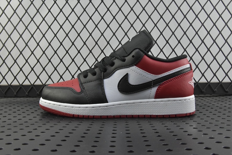 AJ1 low cut black and red toes!