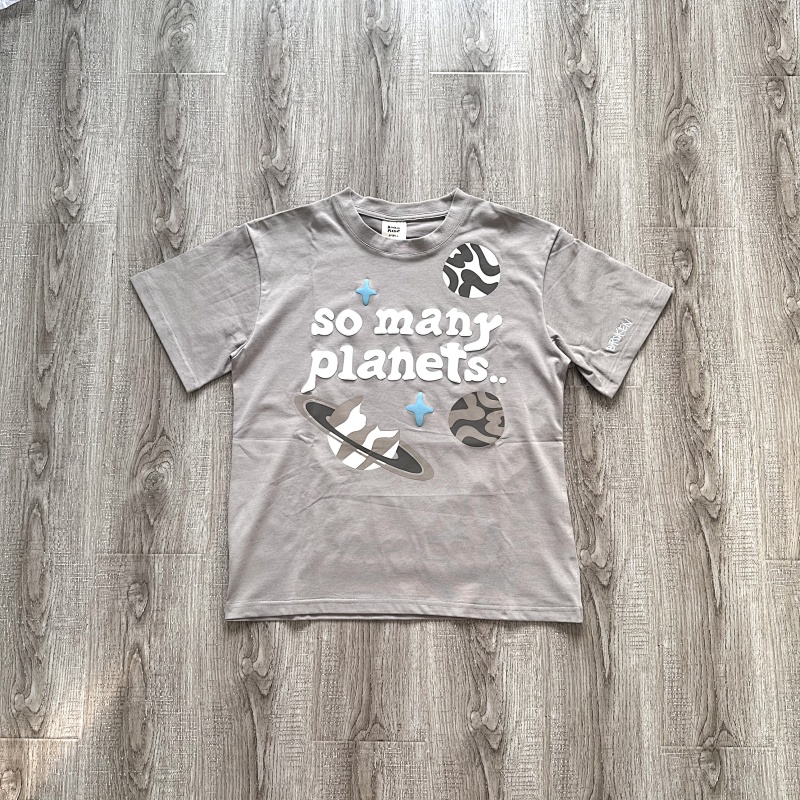 So many planets T-shirt
