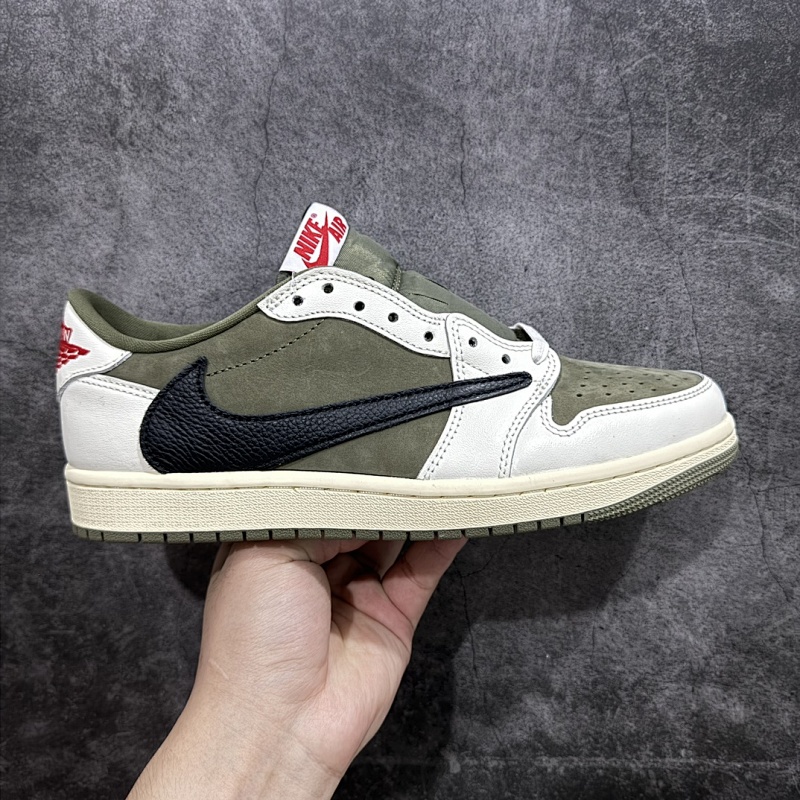 AJ1 inverted hook low cut beige!