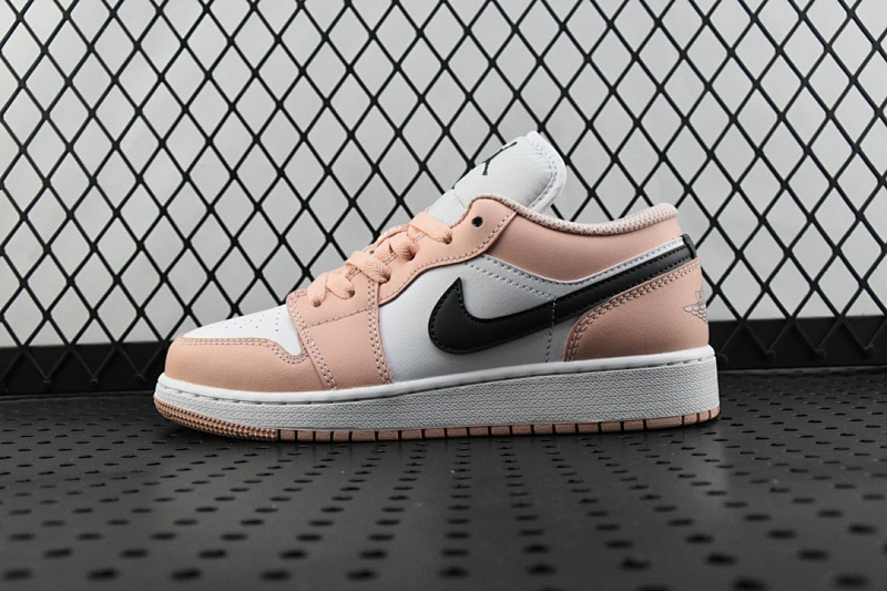 Air Jordan 1 Light Arctic Pink