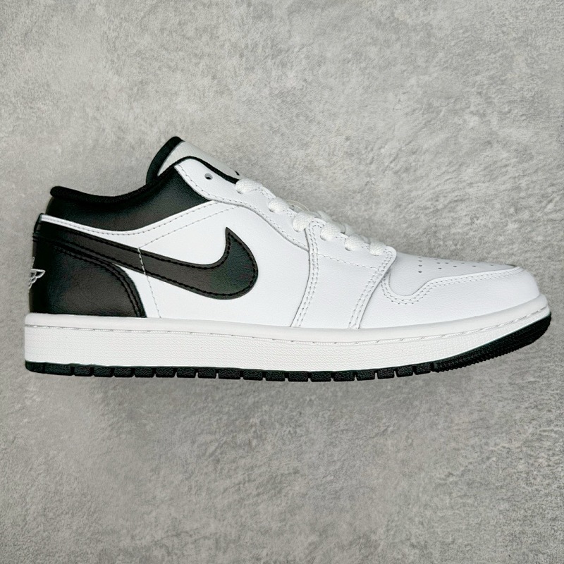 AJ1 low cut black and white!