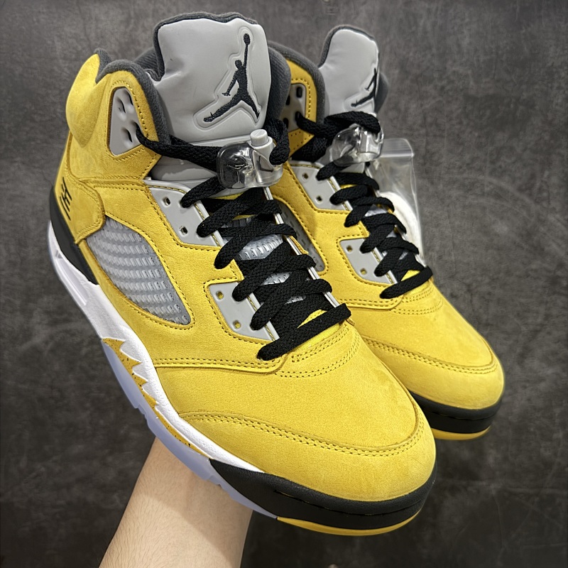 AJ5
