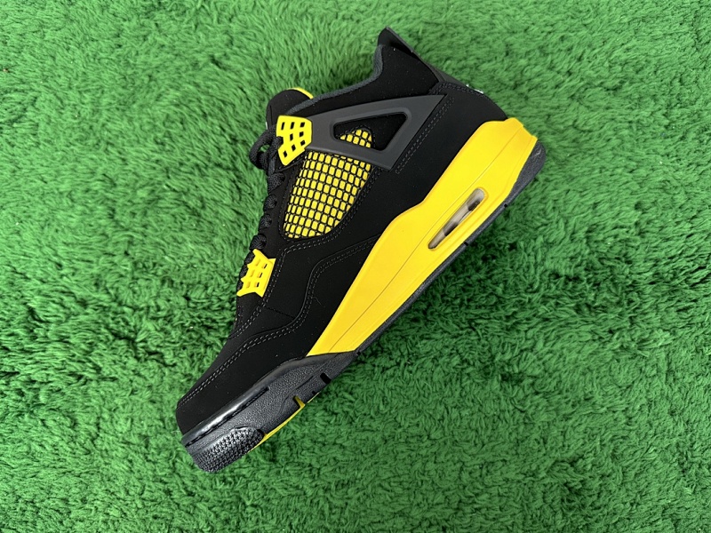Air Jordan 4