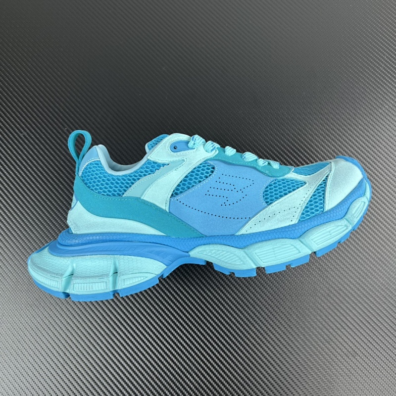 OK version! Balenciaga 3XL sky blue dad shoes!