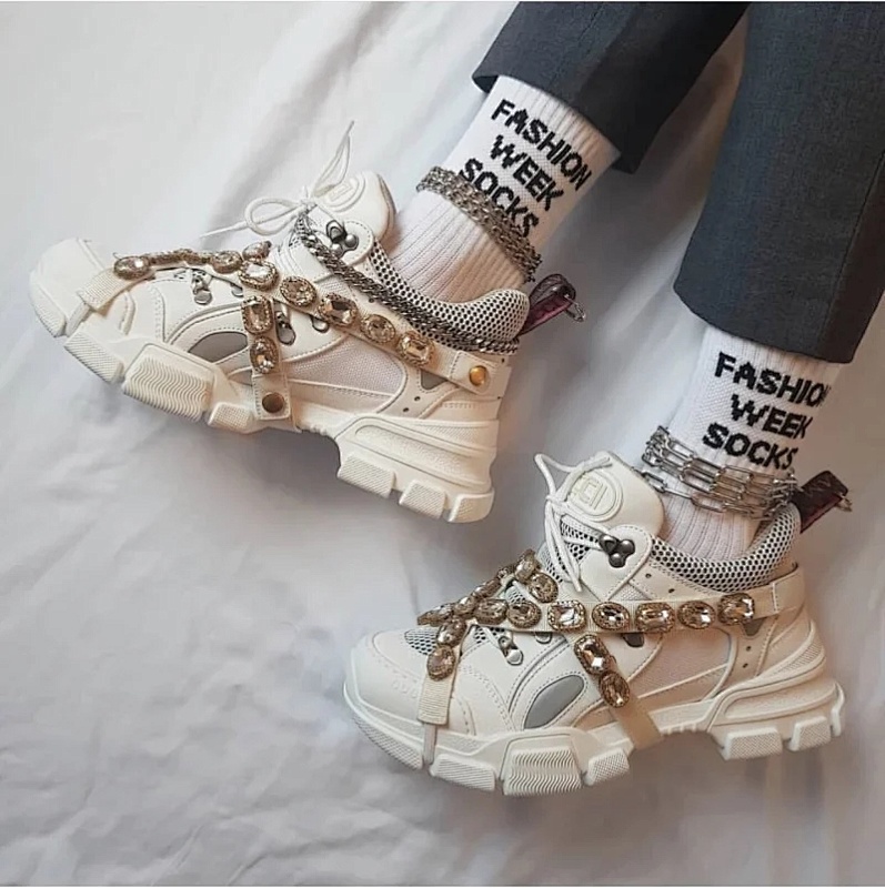 Pause fashion week socks