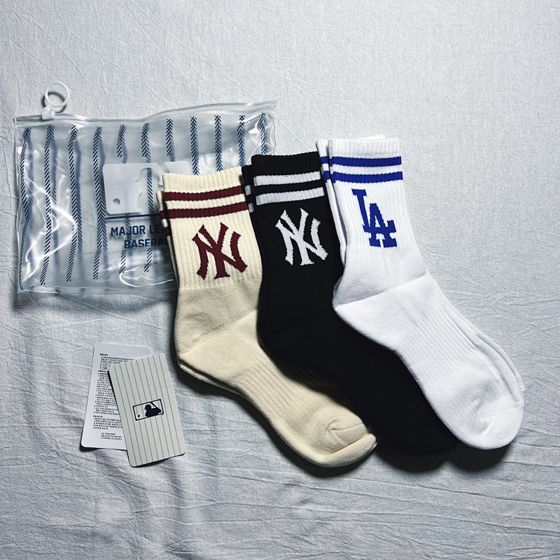 MLB NY LA socks