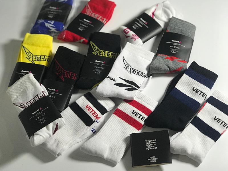 :1 Vetements x Reebok socks collection（with original packaging)