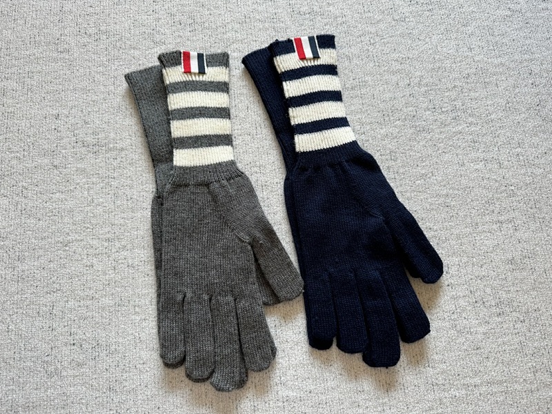 TB REAL PURE wool gloves