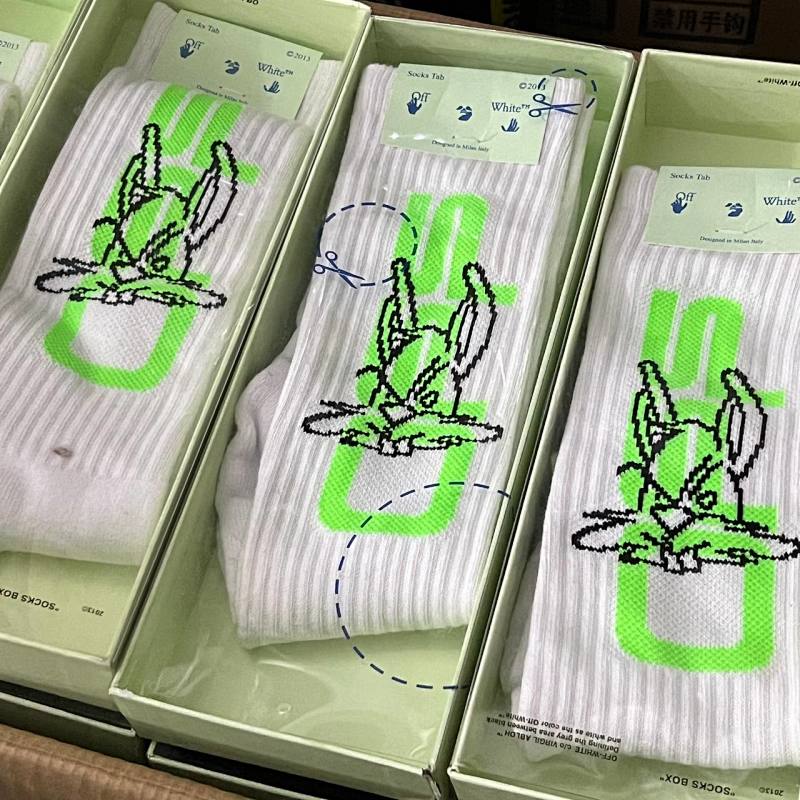 OFF WHITE HAPPY THE BUNNY GRAPHIC SOCKS 1:1 with box and sticker