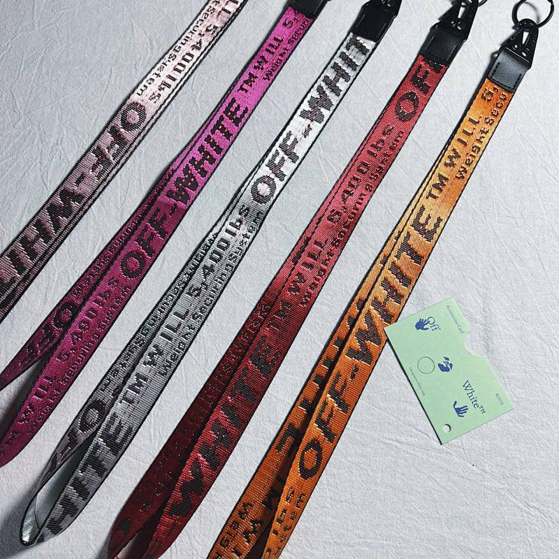 OFF WHITE