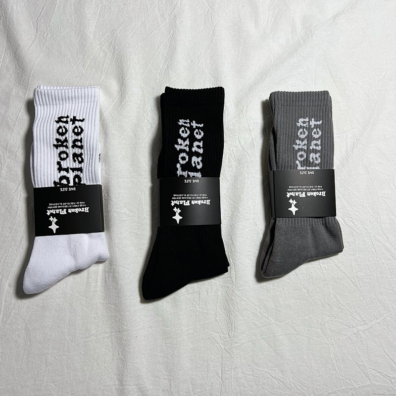 BROKEN PLANET socks