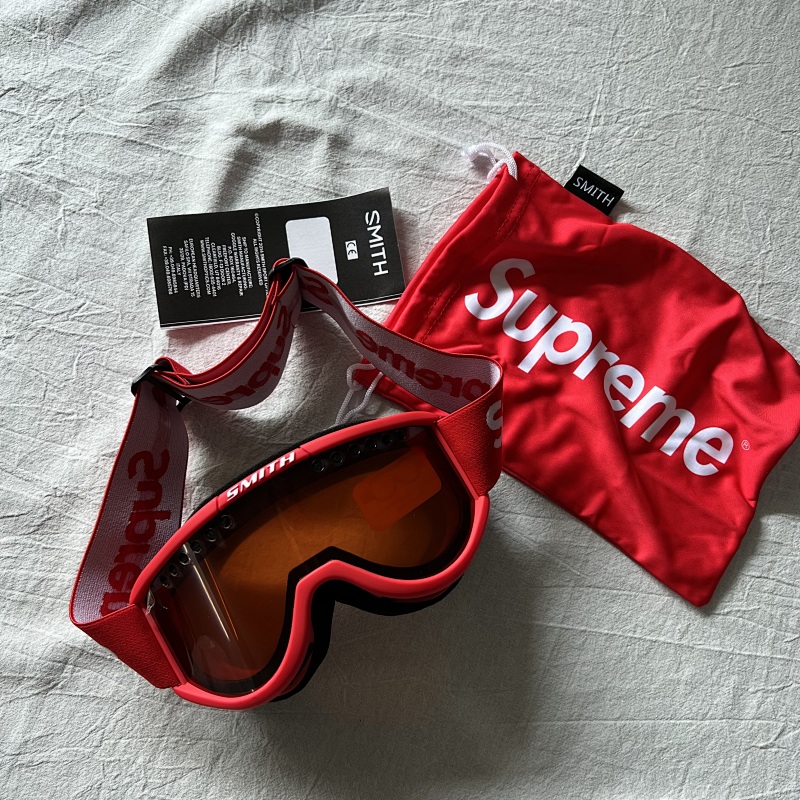 SU* Ski goggles