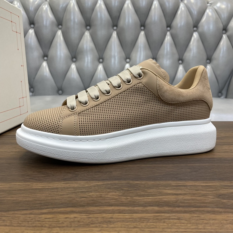 McQueen - Sneakers Women's shoes：35~40. Men's shoes：38~47.