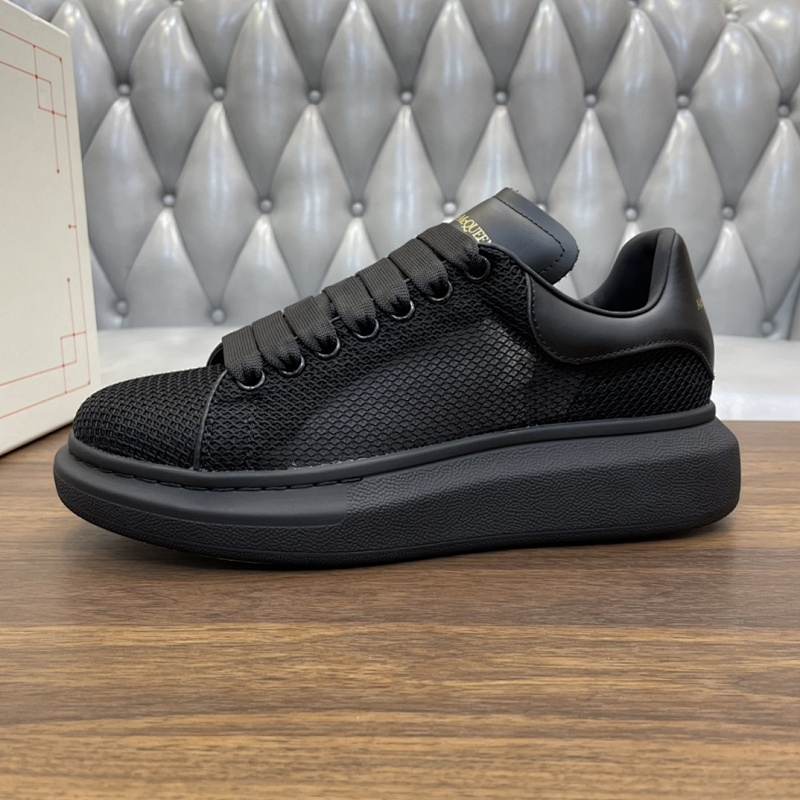 McQueen - Sneakers Women's shoes：35~40. Men's shoes：38~47.