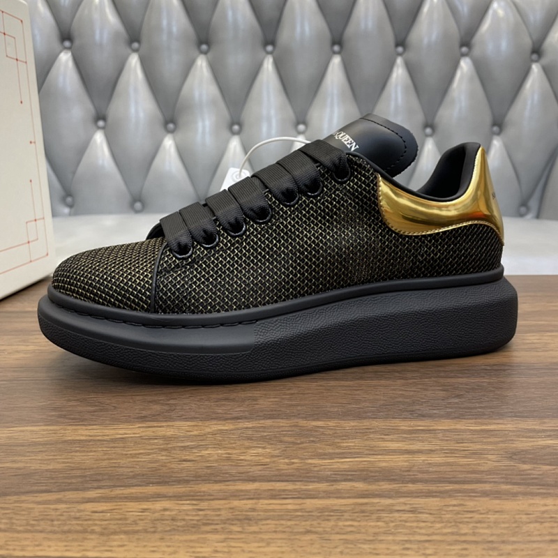 McQueen - Sneakers Women's shoes：35~40. Men's shoes：38~47.