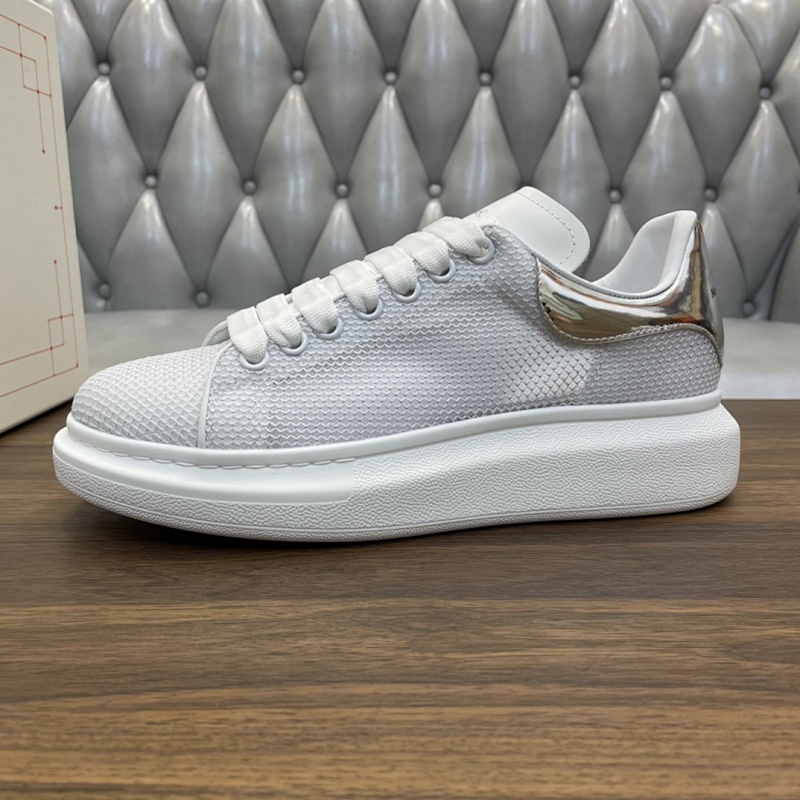 McQueen - Sneakers Women's shoes：35~40. Men's shoes：38~47.