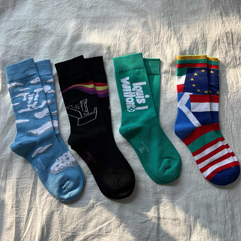 Nigo x V socks