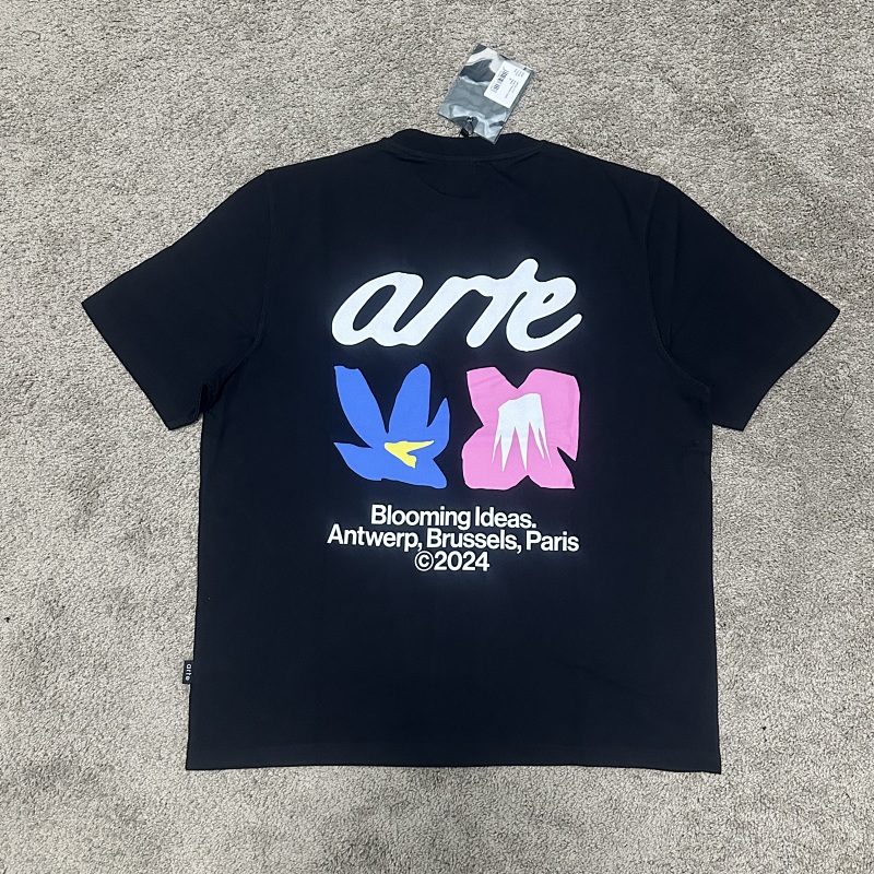 Ate Multi Flower Tee