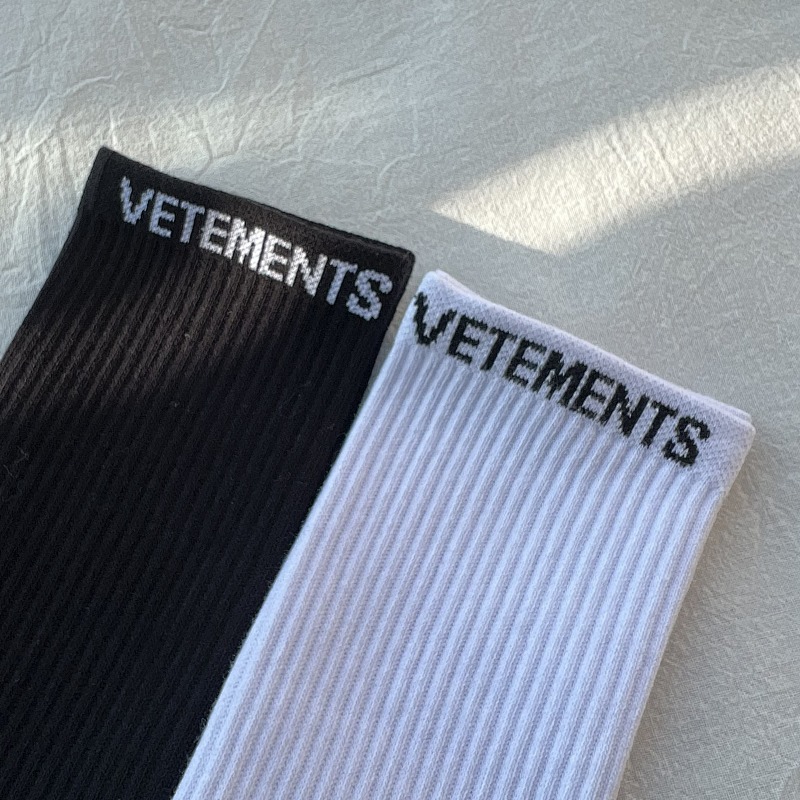 VETEMENTS 2024 new socks（flat version) VT