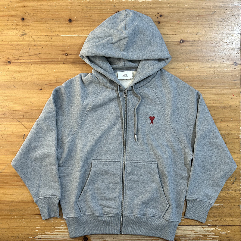 AMI small red heart hoodie, ， https://item.taobao.com/item.htm?ft=t&id=976316260678