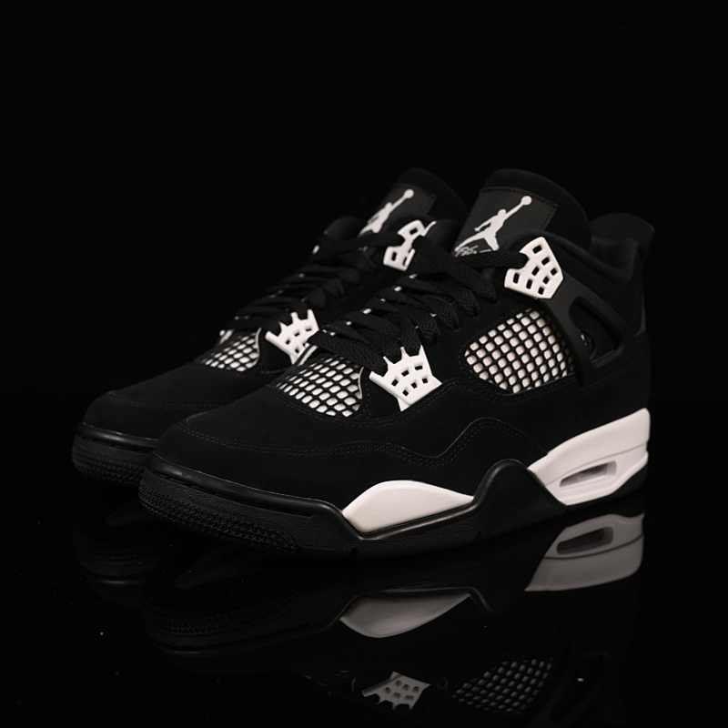 LJR Batch AJ4 Black and White Thunder God! FQ8138-001