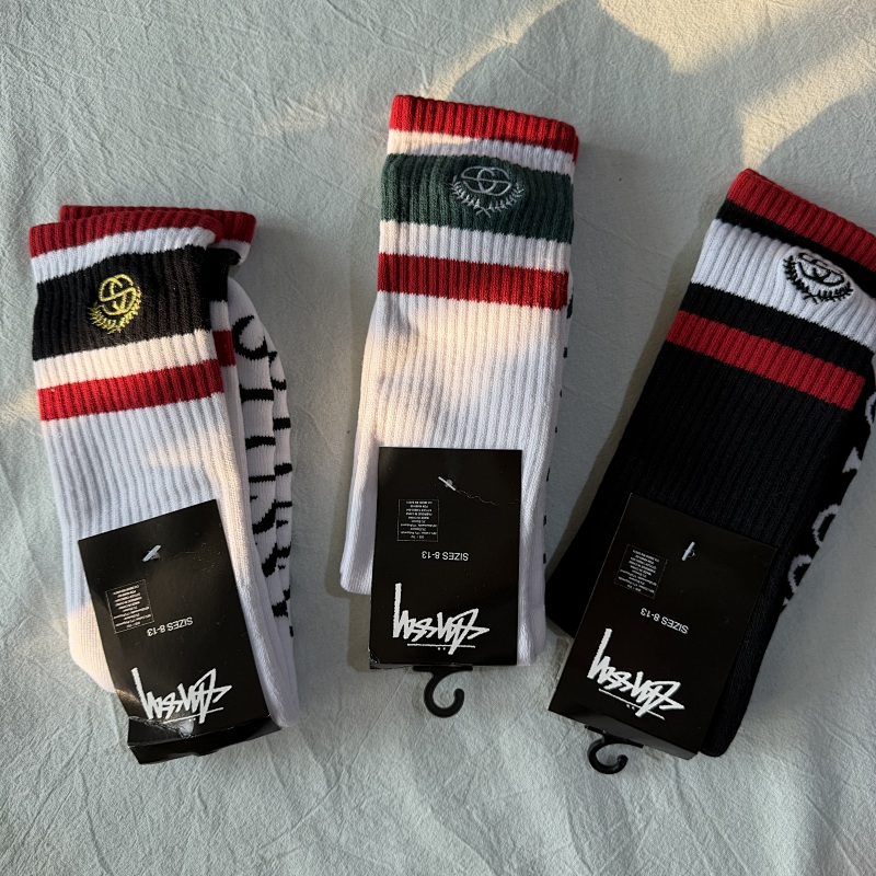 STU embroiedry towel socks