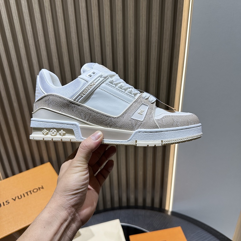 L@V Trainer Sneakers Size 39-46.(45，46customized).
