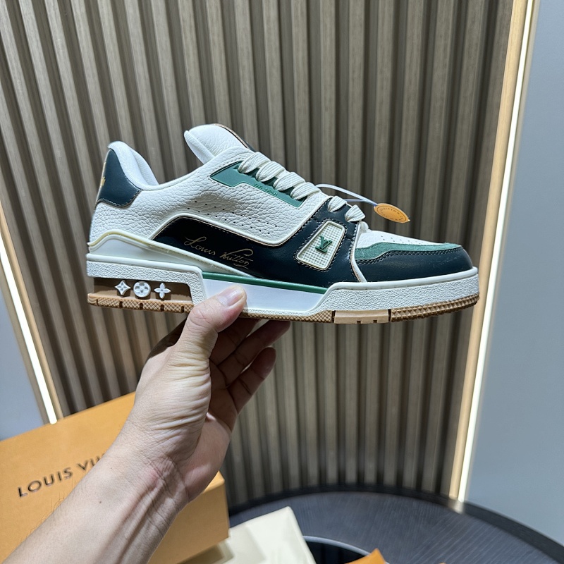 L@V Trainer Sneakers Size 39-46.(45，46customized).