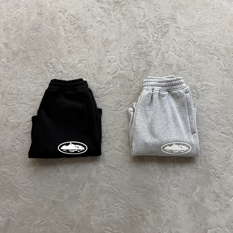 ISLAND PUFF PRINT SWEATSHORT