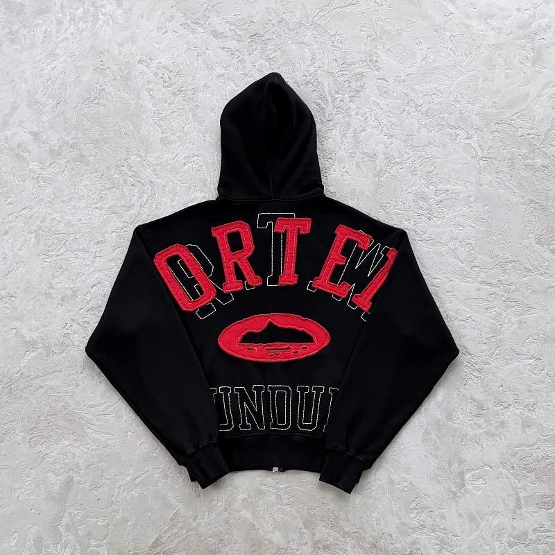 Lundun Stitch Zip Hoodie -black and red